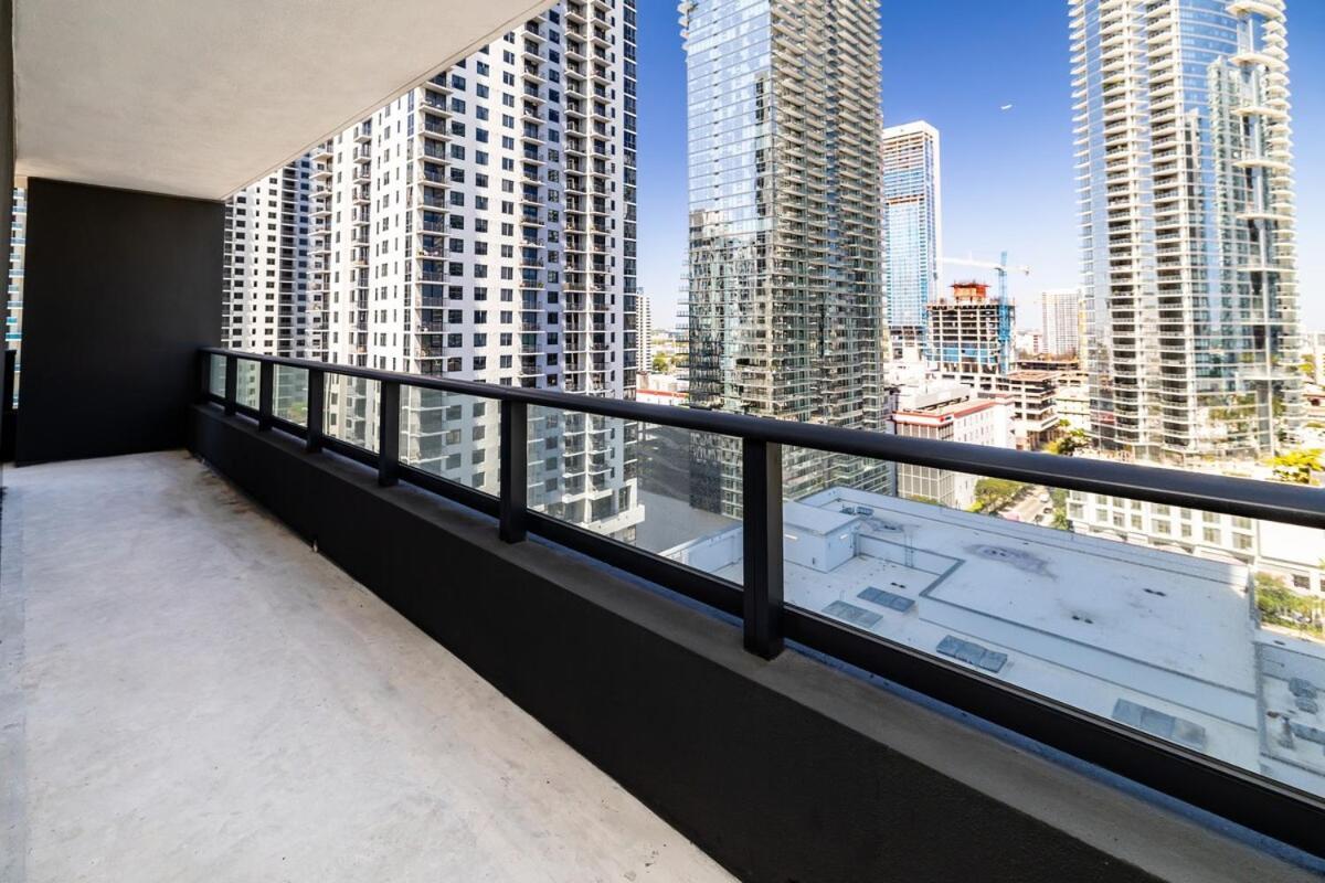 Exquisite 2 Bedroom In The Location Of Downtown